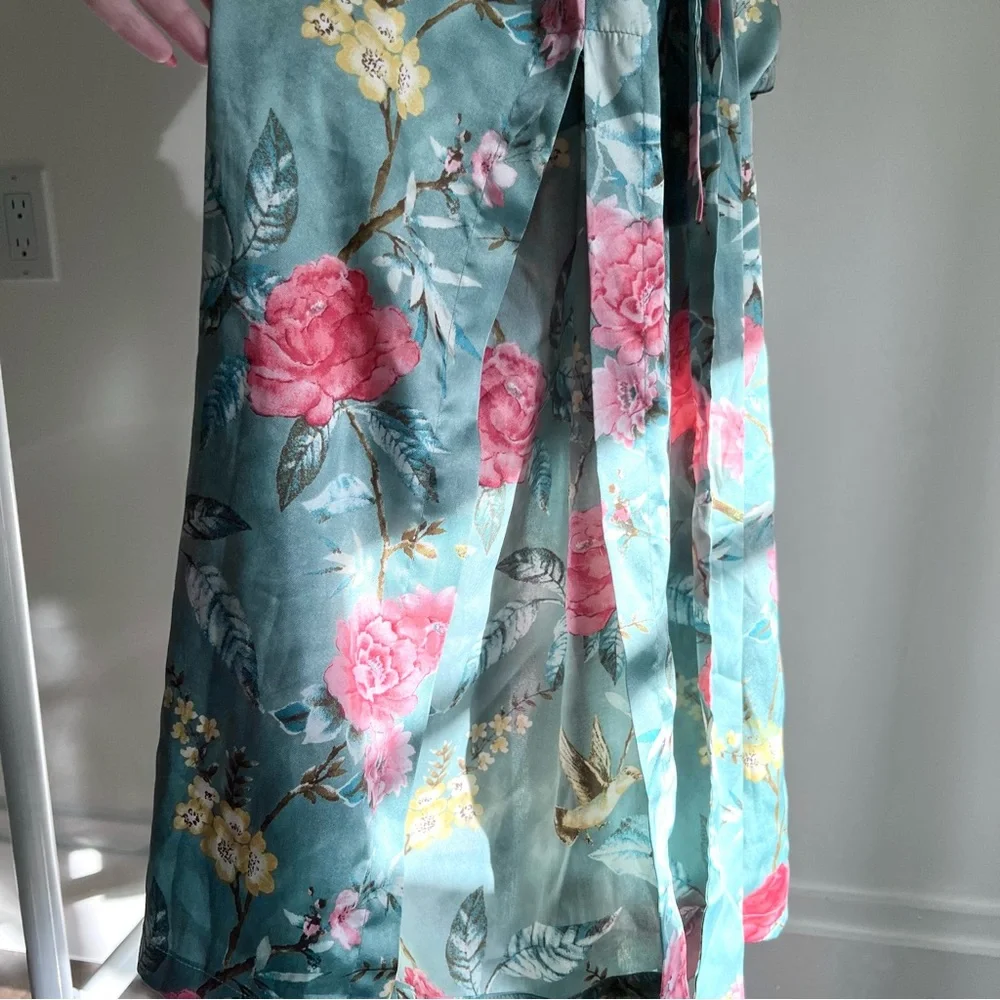 Floral Satin Robe - Picture 5 of 10